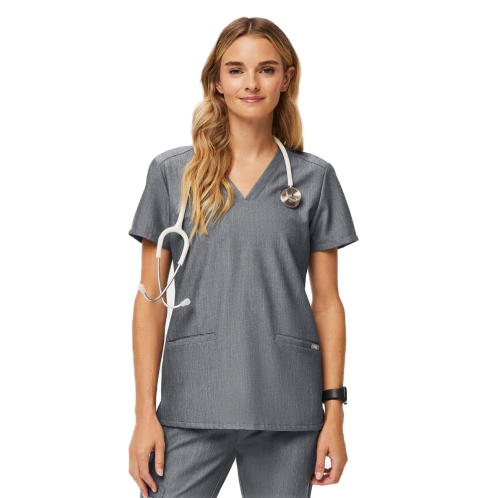 FIGS— Casma Three Pocket Scrub Top, Graphite Gray, size Small